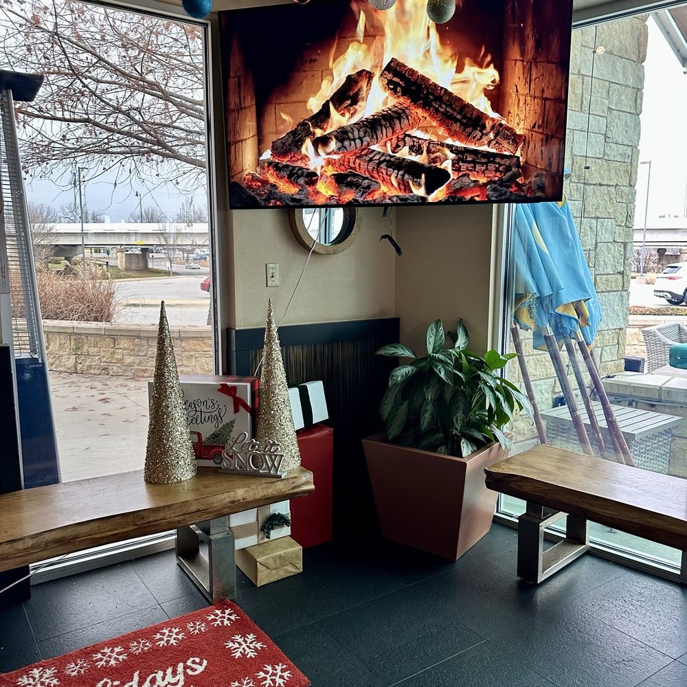 Waterfront Grill - Christmas decor - Sushi Bars Near Me - Jenks, Oklahoma Waterfront Grill - Christmas decor - Sushi Bars Near Me - Jenks, Oklahoma