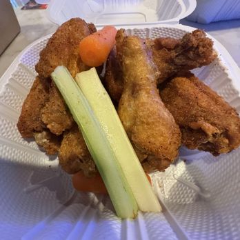 Flappy’s Wings And Bar - My wing order... - Beer Bar Near Me - Garden Grove, California