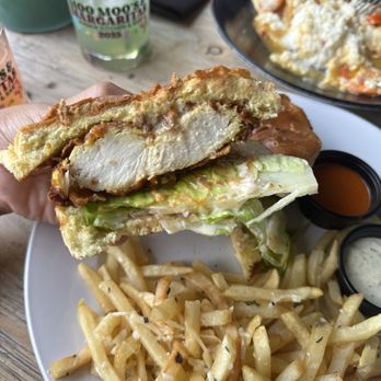 Avenue Kitchen & Bar - Crispy Chicken Sandwich & SIDE Truffle Fries - New American Near Me - Baltimore, Maryland Avenue Kitchen & Bar - Crispy Chicken Sandwich & SIDE Truffle Fries - New American Near Me - Baltimore, Maryland