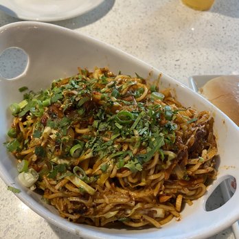 Royal Paan - Szechuan Noodles ($14) - Indian Near Me - Surrey, British Columbia