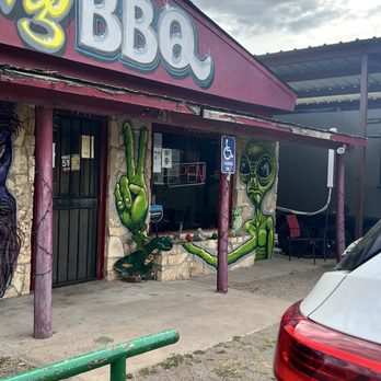The Sighting BBQ - Barbeque Near Me - Sanderson, Texas