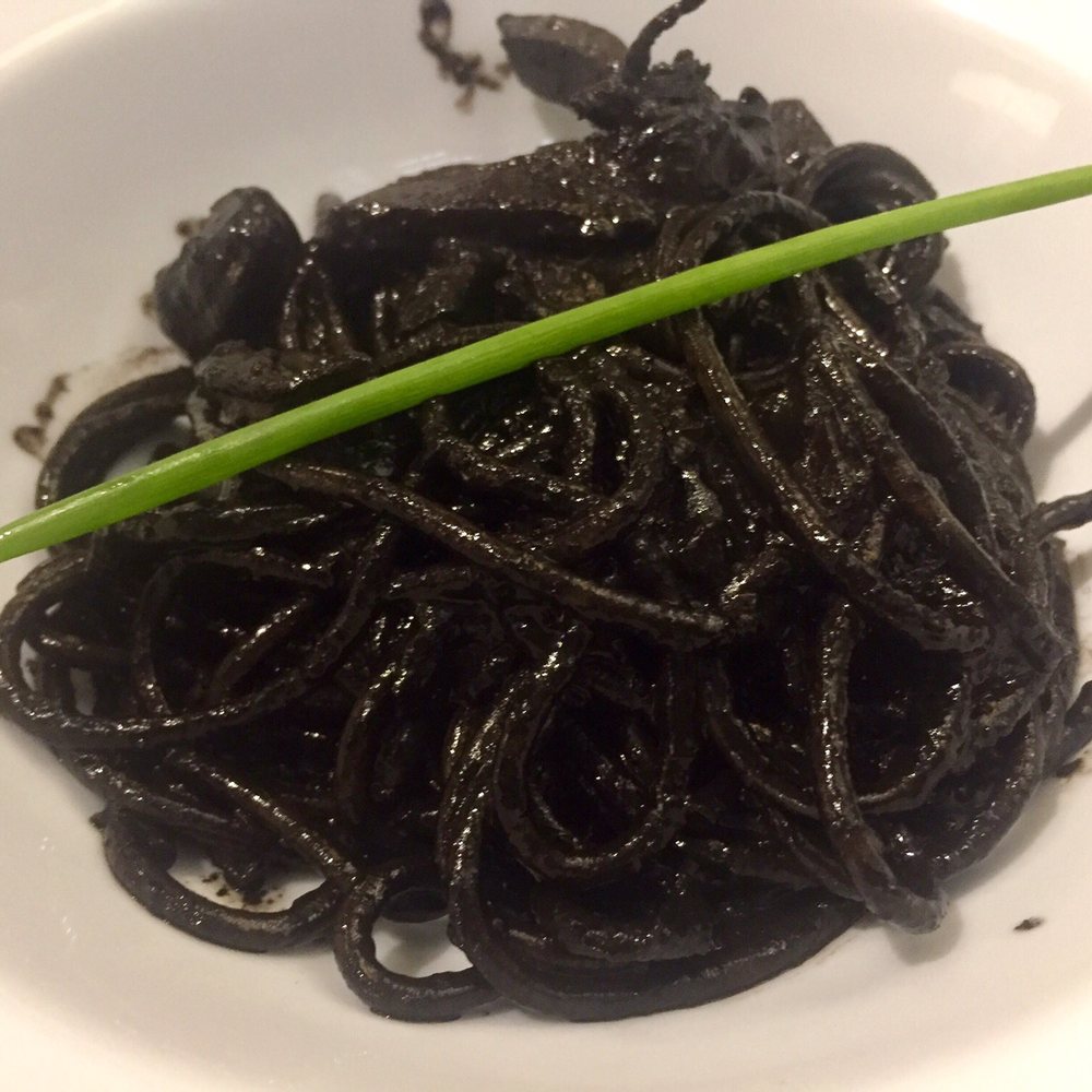 Cantina Do Spade - Squid Ink Spaghetti - Wine Bars Near Me - Venezia, VE