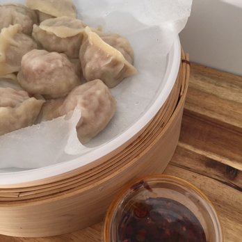 Parnik - Pierogi z wieprzowiną i krewetkami (dumplings with pork and shrimp). - Bistros Near Me - Warsaw, MZ