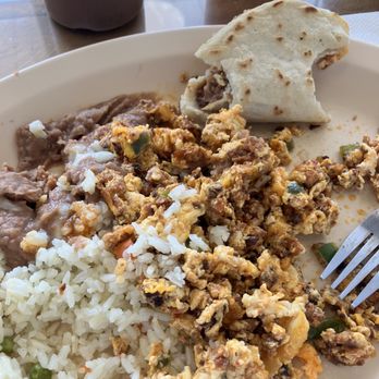 Lupita's Restaurant - Desayuno Salvadoreno - Mexican Near Me - Costa Mesa, California Lupita's Restaurant - Desayuno Salvadoreno - Mexican Near Me - Costa Mesa, California