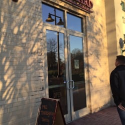 The Wine Outlet - Entrance