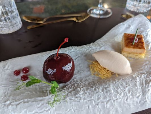 Franziska Restaurant by null