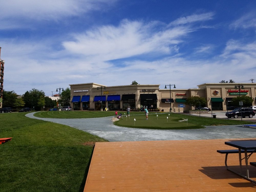 PARK POTOMAC SHOPPING CENTER Updated August 2024 Potomac, Maryland