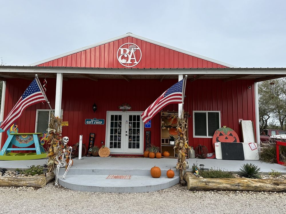 BELLCREEK ACRES Updated October 2024 27 Photos 1877 Cr Rd 4713