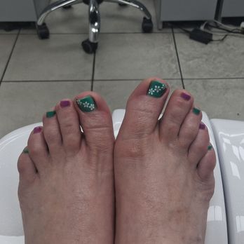 Luv  Nails - Pedicure for spring. - Nail Salons Near Me - Orange, California
