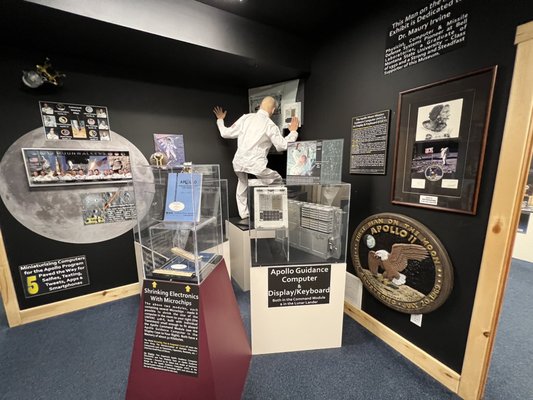 American Computer & Robotics Museum by null