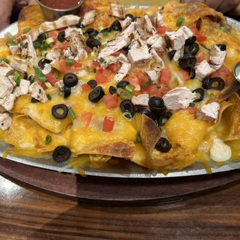 Maggie McFly's - Nacho Platter - New American Near Me - Brookfield, Connecticut