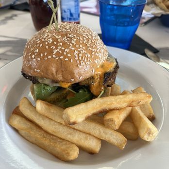 Lucky Buns - Chicky bun - Burgers Near Me - Arlington, Virginia