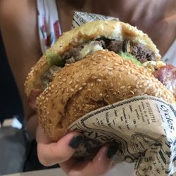 Van's and Burger - "Favourite burger" set