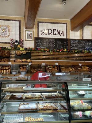 Syrena Bakery by null