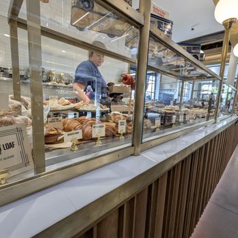 Helms Bakery - Bakeries Near Me - Los Angeles, California