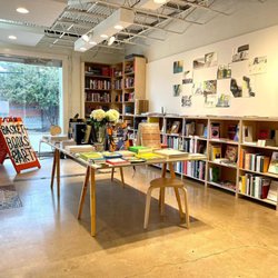 Basket Books & Art - A peek into the arts section.