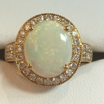 Daniel's Jewelers - Jewelry Near Me - Paso Robles, California Daniel's Jewelers - Jewelry Near Me - Paso Robles, California
