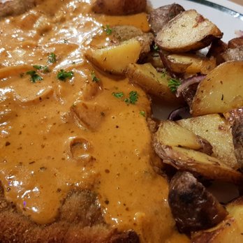 Henscheid - Lecker Schnitzel mit Quittensosse... - German Near Me - Frankfurt, HE Henscheid - Lecker Schnitzel mit Quittensosse... - German Near Me - Frankfurt, HE