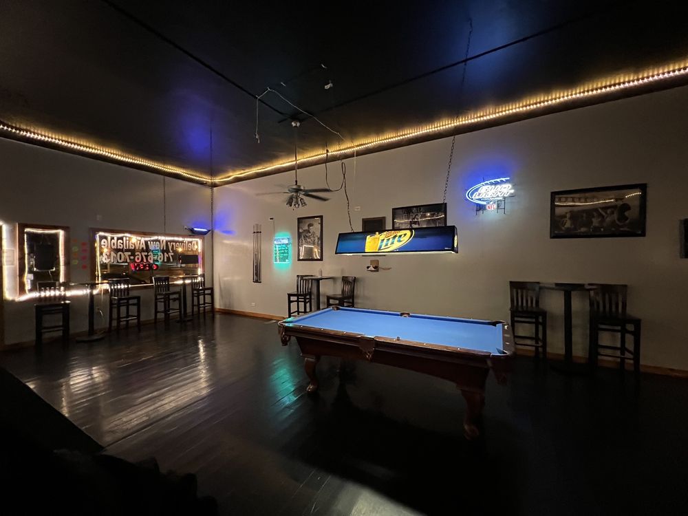 Legends Bar & Grill Photos