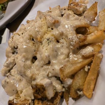 Burgers and Brew - Gladiator Fries - grilled chicken, Feta, Parmesan, Caesar dressing - Burgers Near Me - Sacramento, California Burgers and Brew - Gladiator Fries - grilled chicken, Feta, Parmesan, Caesar dressing - Burgers Near Me - Sacramento, California