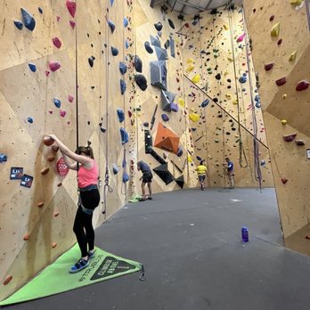 UBERGRIPPEN INDOOR CLIMBING CRAG - Updated March 2026 - 74 Photos & 33