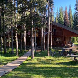 Skyline Guest Ranch - Their beautiful lodge!