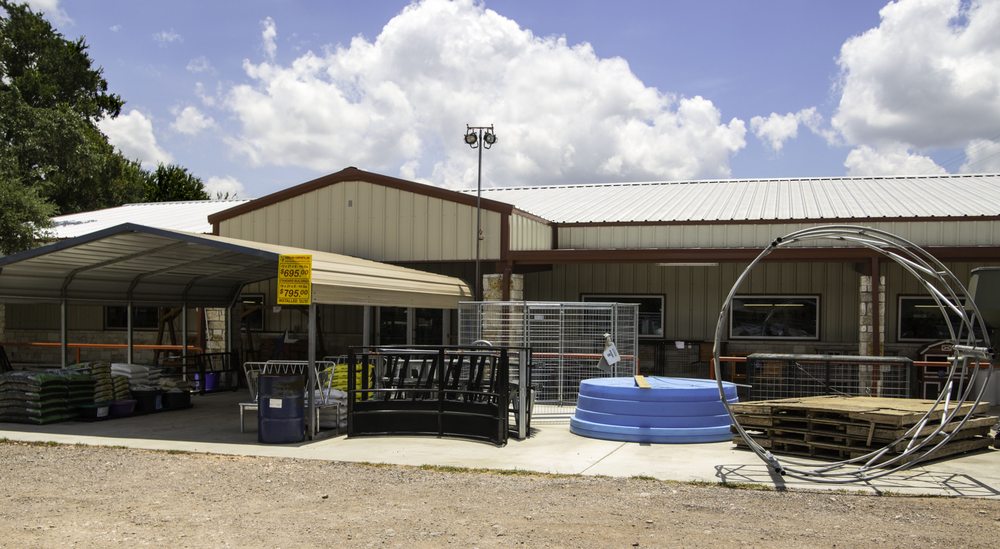 TRIPLE S FEED & GENERAL STORE Updated September 2024 11 Reviews 2111 W Hwy 290, Dripping