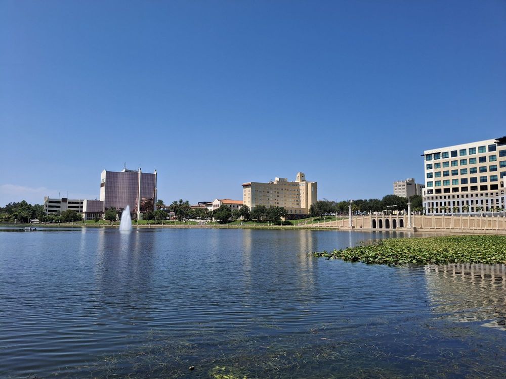 Lake Mirror Complex Image