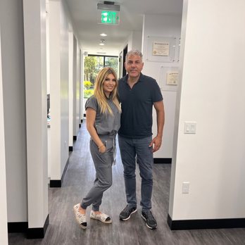 Newport Smile Studio - Cosmetic Dentists Near Me - Newport Beach, California