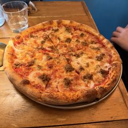 Stone’s Throw - Sausage and onions 12"