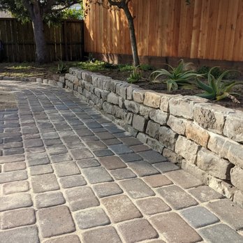 Tin Landscaping - cobblestone retaining wall - Landscaping Near Me Tin Landscaping - cobblestone retaining wall - Landscaping Near Me
