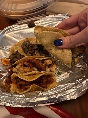 Tacos El Metro by null