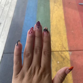 Queen Spa - Nails by Lee - Skin Care Near Me - Austin, Texas Queen Spa - Nails by Lee - Skin Care Near Me - Austin, Texas