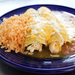 El Tarasco - 2 Chicken Enchiladas w Green Salsa!