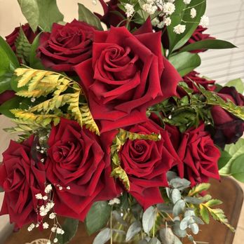 Watson Flower Shops - Today 24 Jan 2024. Out of 18 roses maybe 3 are ready to toss out. Oh the AROMA . - Florists Near Me - Mesa, Arizona
