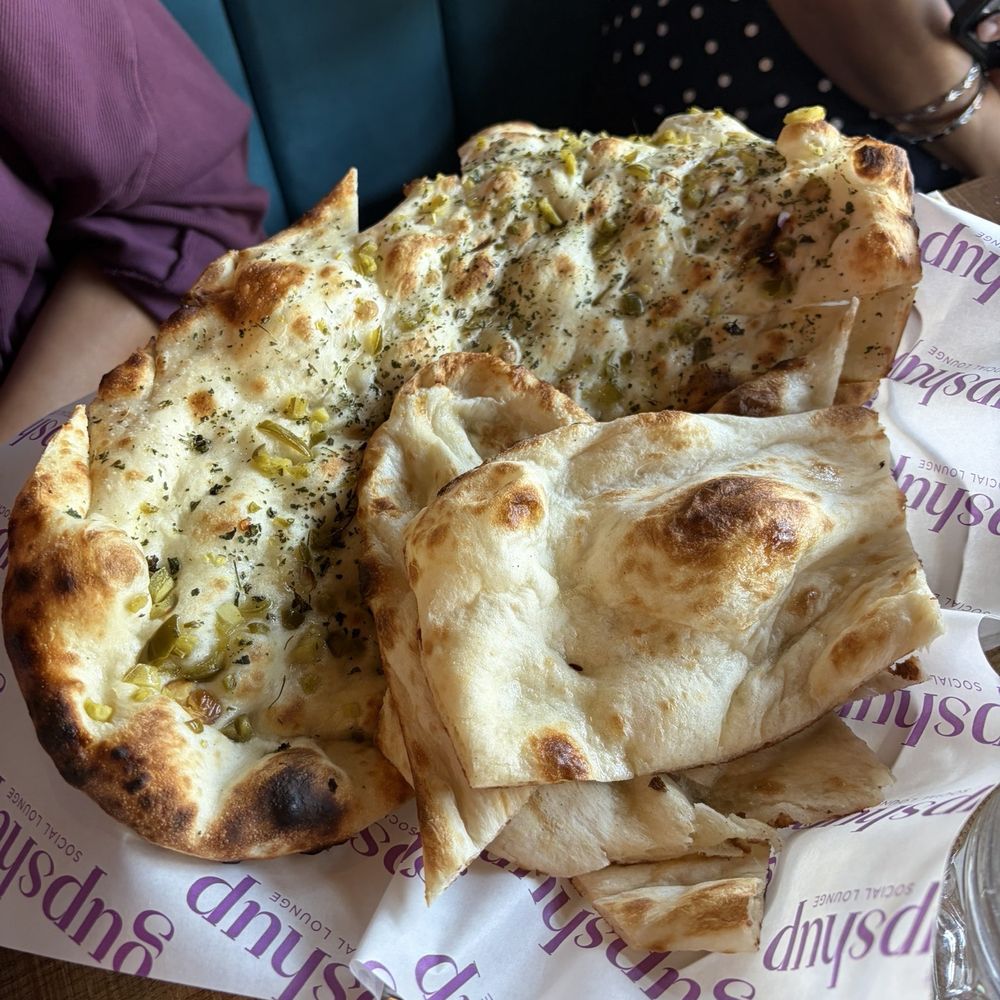 Gupshup Social - Jalapeño and Regular Naan - Indian Near Me - Surrey, British Columbia Gupshup Social - Jalapeño and Regular Naan - Indian Near Me - Surrey, British Columbia