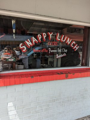 Snappy Lunch by null