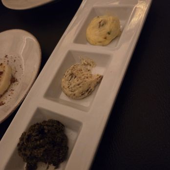 Casa de Linhares - Tapenade, Truffle butter, Herb Butter - Fado Houses Near Me - Lisbon, 11