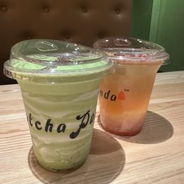 avocado matcha smoothie & lychee rose oolong tea avocado matcha smoothie & lychee rose oolong tea