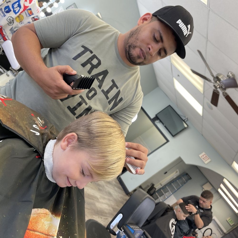 321　ディズニー4枚 The Best 10 Barbers near Holiday Inn Club Vacations At