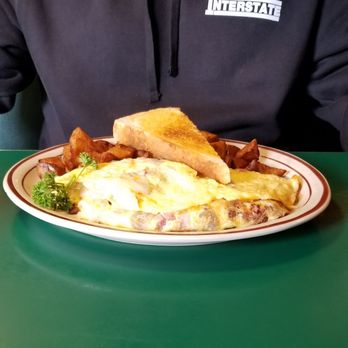 Michael D's Eatery - American Near Me - Coeur d'Alene, Idaho