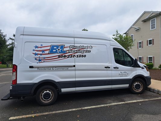 B & L Plumbing & Heating Logo