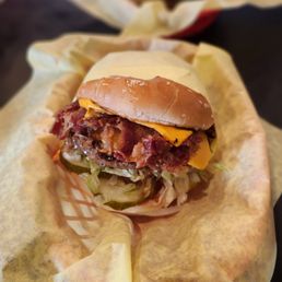 Single Bacon Cheeseburger