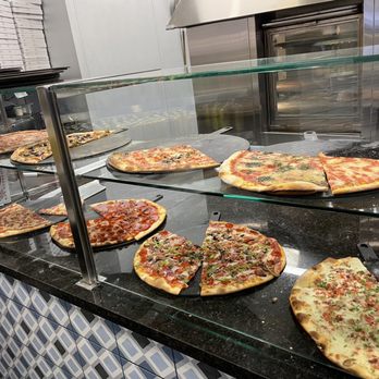 Mombo's Pizza - Pizza by the slice options - Pizza Near Me - Healdsburg, California Mombo's Pizza - Pizza by the slice options - Pizza Near Me - Healdsburg, California