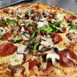 Pizza Hut - Hand tossed Supreme