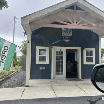 Precipice Coffee - Coffee & Tea Near Me - Ellsworth, Maine Precipice Coffee - Coffee & Tea Near Me - Ellsworth, Maine