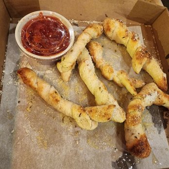 Savage Pizza - Breadsticks...kinda greasy - Pizza Near Me - Atlanta, Georgia