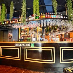Royal Star - Great bar