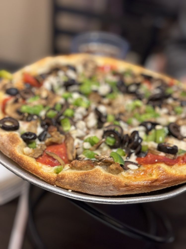 Ken's Pizza N Pasta Logo