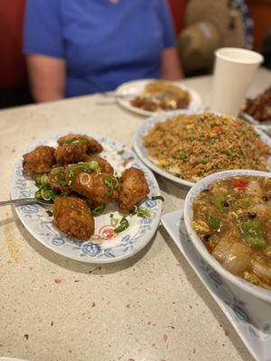 Hop Woo BBQ & Seafood Restaurant (Chinatown) by null